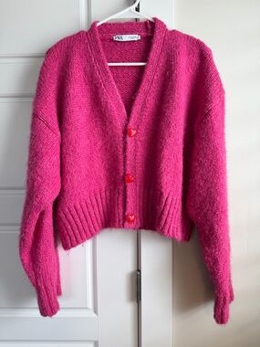 Zara Pink Cropped Cardigan Heart Buttons Cozy Knit Sweater Size M